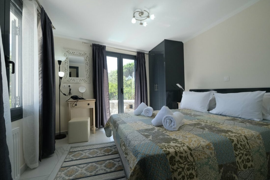 rh_li_anemoesa_app_2p_ei (18).jpg