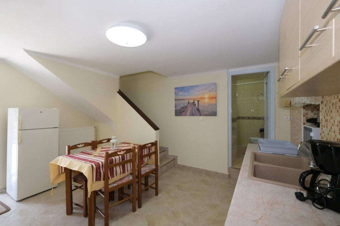 rh_li_anemoesa_maisonnette_2-4p_ei (6).jpg