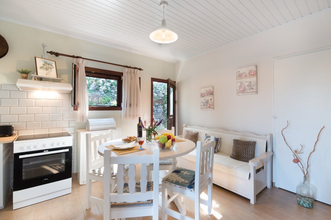 rh_px_aglaia_app_ei (2).jpg