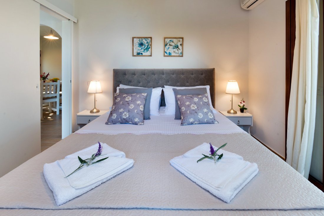 rh_px_aglaia_app_ei (5).jpg