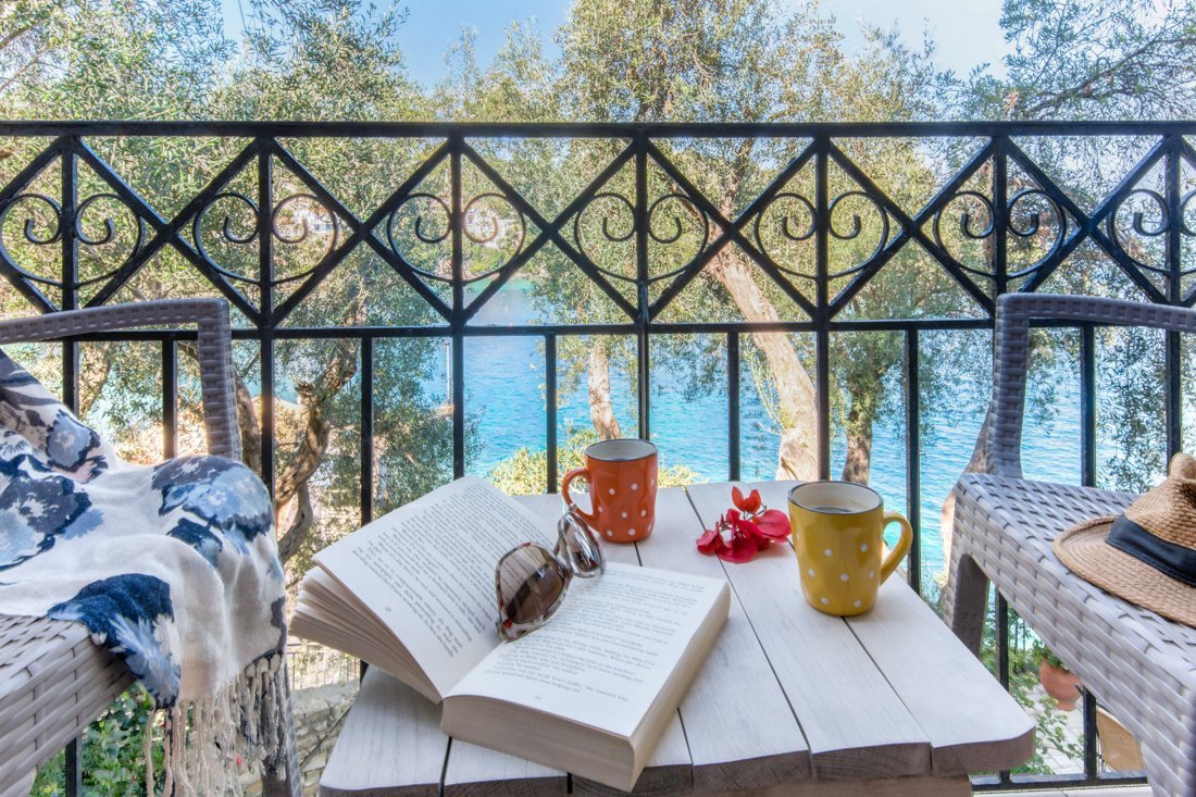 rh_px_aglaia_app_ei (10).jpg