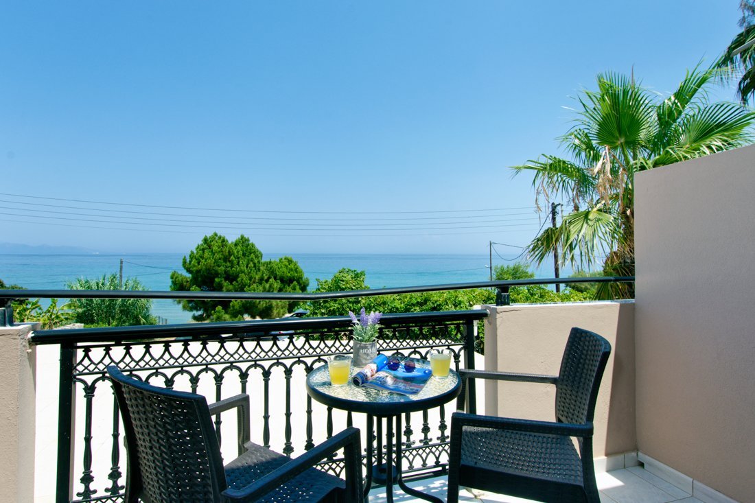 za_belmondo_no5_24_ag (2).jpg