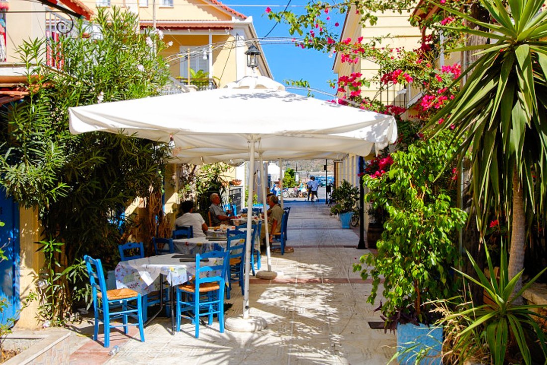 taverna in vathi.jpg