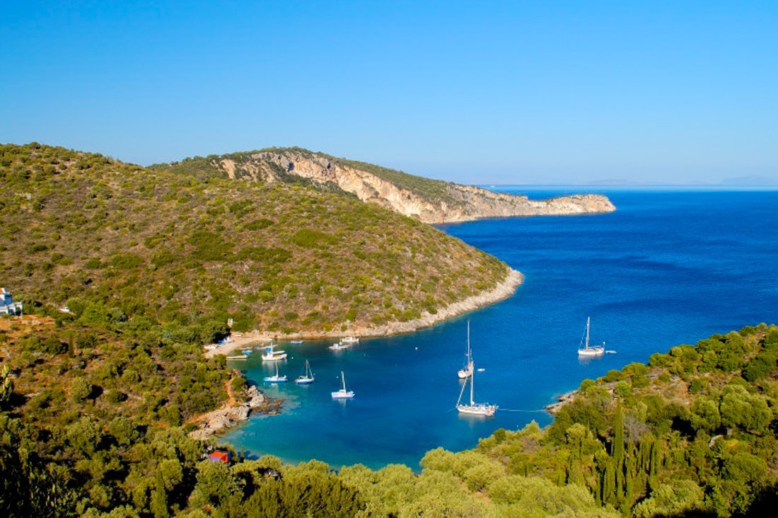 1.sarakiniko beach.jpg