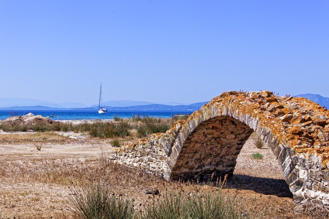 ak_potamaki_beach_near_paleros_ag (2).jpg