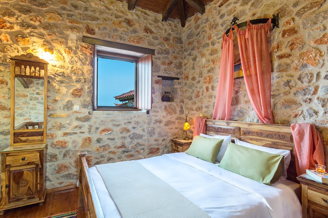 ad_agroktima bedroom_1_ei (4).jpg