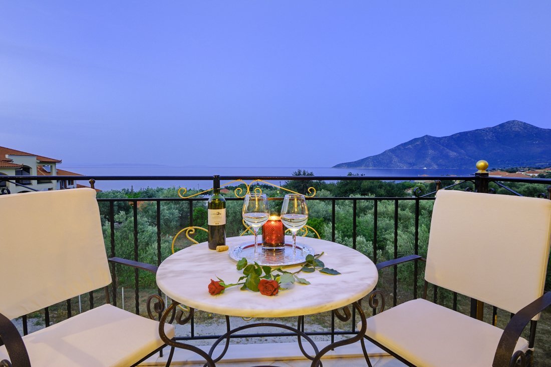 ad_suite balcony 5ei (2).jpg