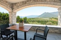 ad_kyziridi_madwall_ei (5).jpg