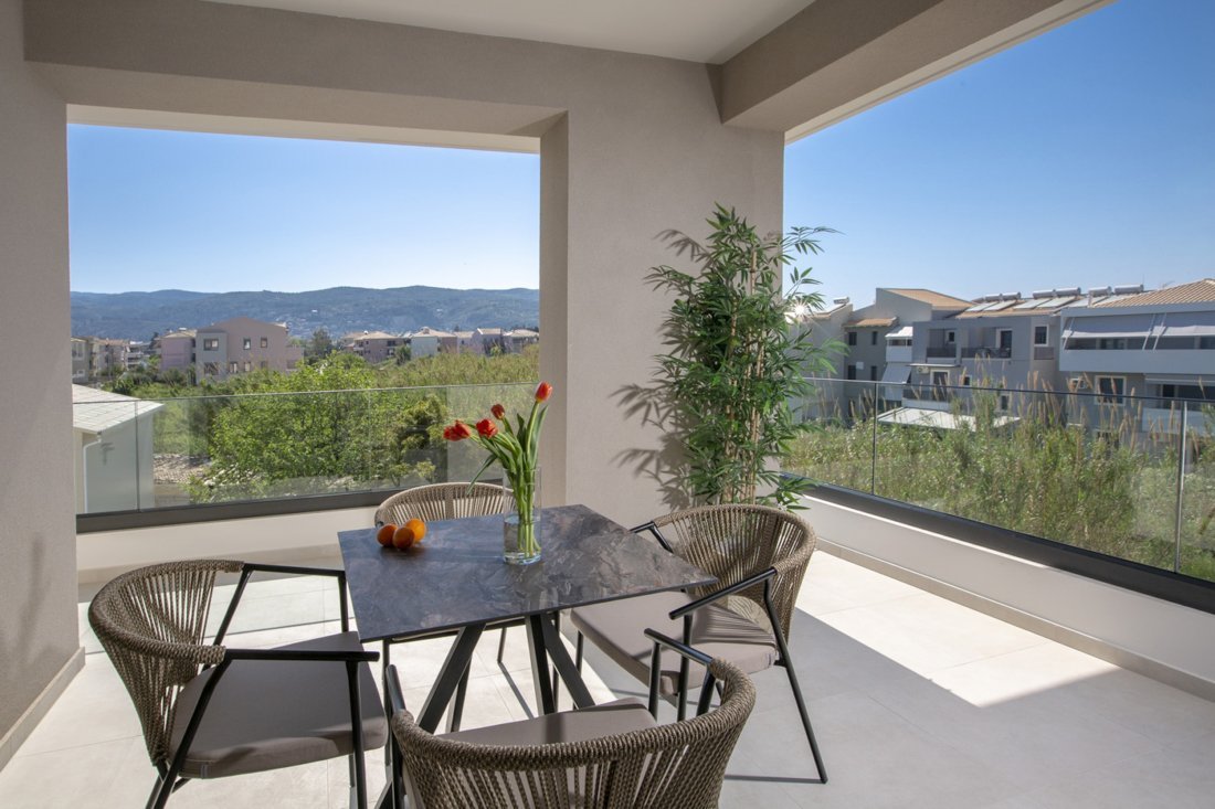 ig_lf_pomaria_deluxe_jr_ei (3).jpg