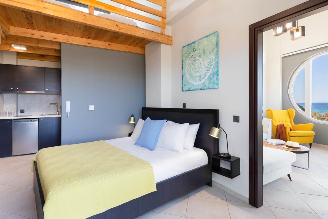 ig_pe_diamond_ddeluxe_suite_ei (1).jpg