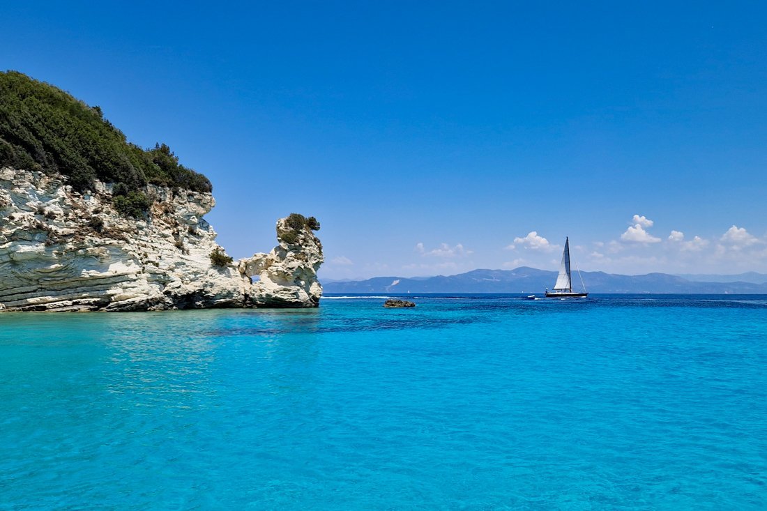 antipaxos_mesovrika_2024_cb (1).jpg