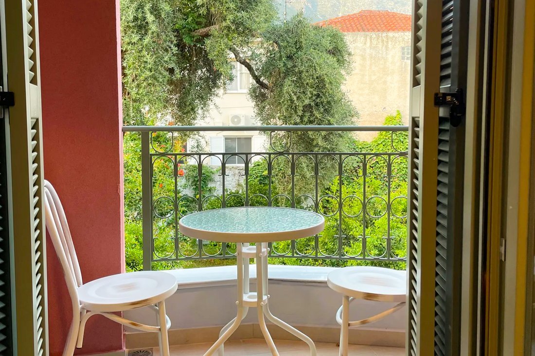 ig_ep_anax_app_ei (14).jpg