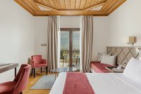 ig_ep_lake_deluxe_ei (1).jpg