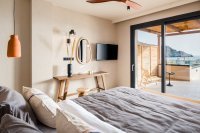 ig_zk_kymani_deluxe_zee_ei (1).jpg