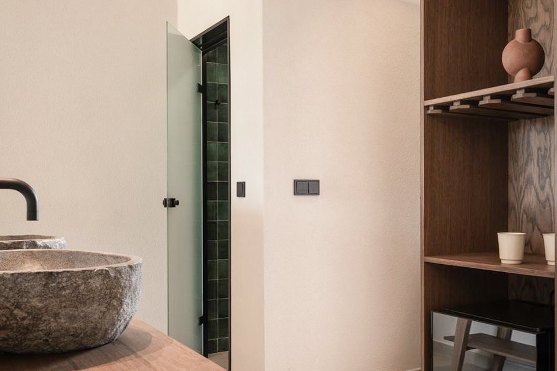 ig_zk_kymani_swimup_2p_ei (5).jpg