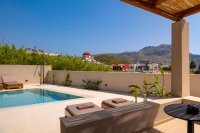 ig_zk_kymani_swimup_2p_ei (3).jpg