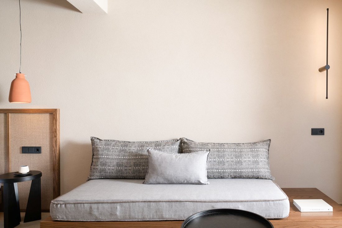 ig_zk_kymani_swimup_4p_ei (5).jpg