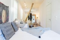 ig_ar_amymonesuites_deluxe_suite_ei (16).jpg