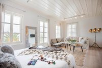 ig_ar_amymonesuites_queensuite_ei (4).jpg