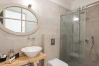 ig_ar_amymonesuites_superiordouble_ei (5).jpg