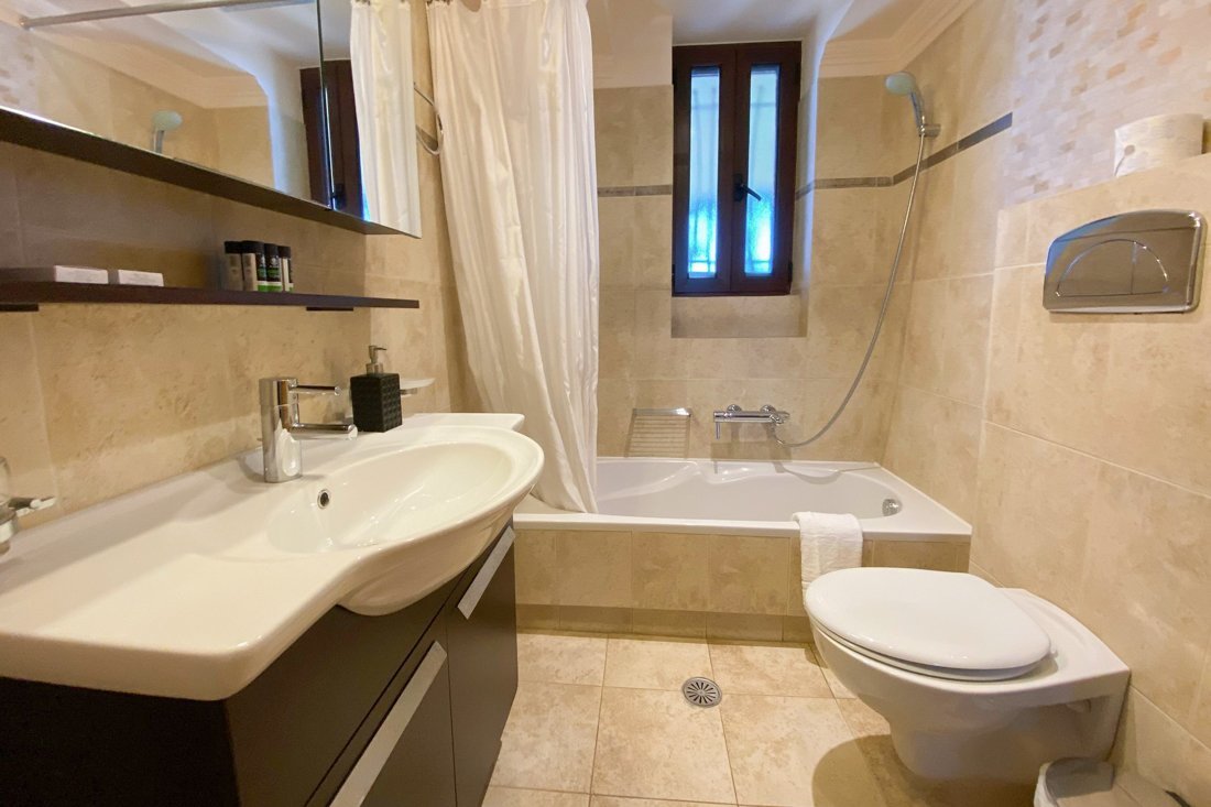 ig_lf_anemones_krinea_ei (27).jpg