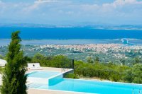 ig_lf_anemones_nisa_ei (4).jpg