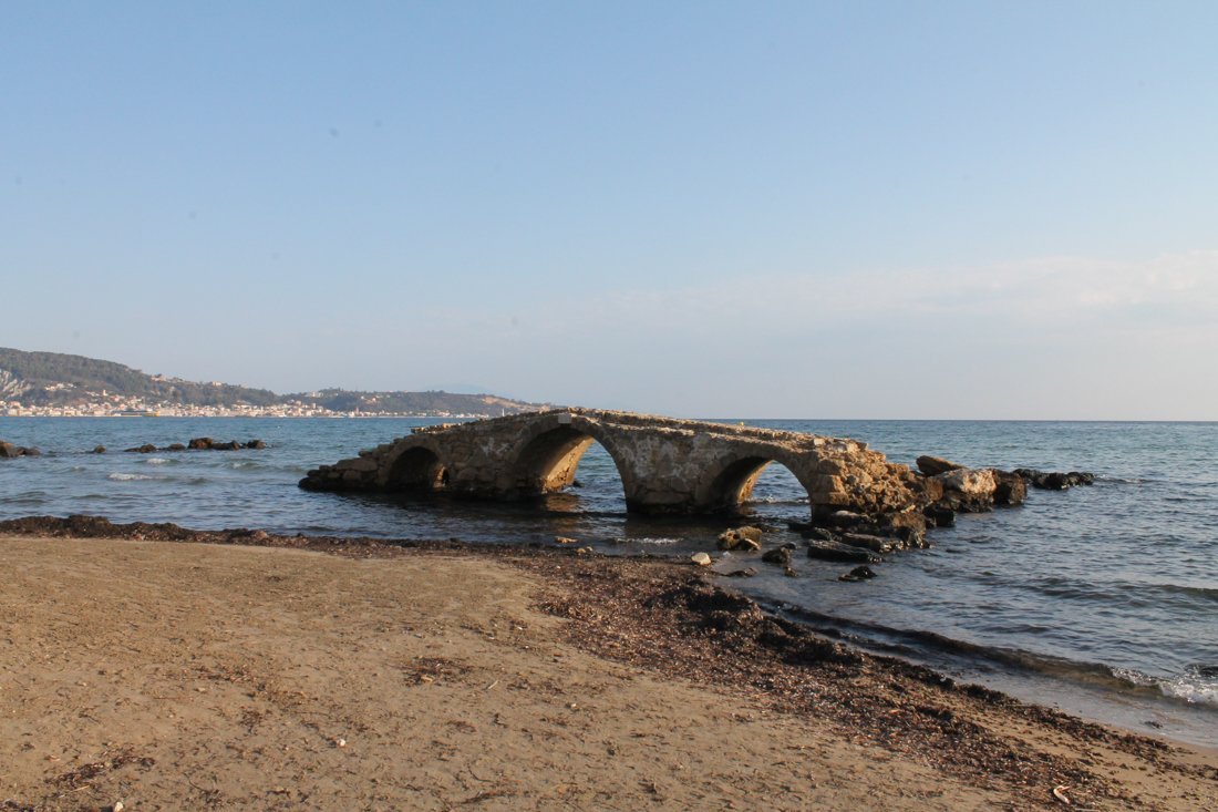 24000634waterbrug argsasi.jpg