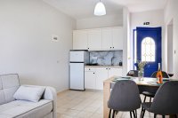 sfakian horizon room 13 (3).jpg