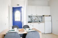 sfakian horizon room 14 (2).jpg