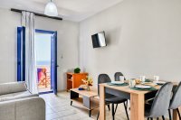 sfakian horizon room 14 (1).jpg