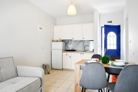 sfakian horizon room 18 (2).jpg