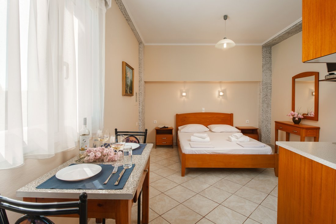 ep_mare_studio_25_ei (1).jpg