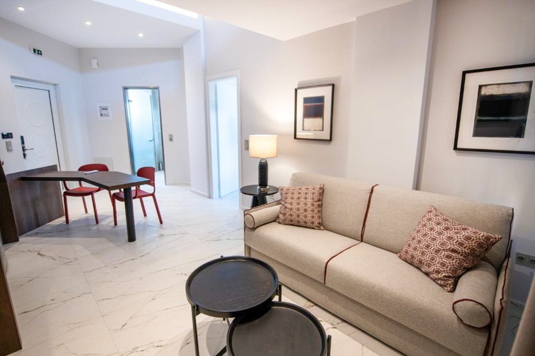 pe_diamond_suite_25_ei (3).jpg