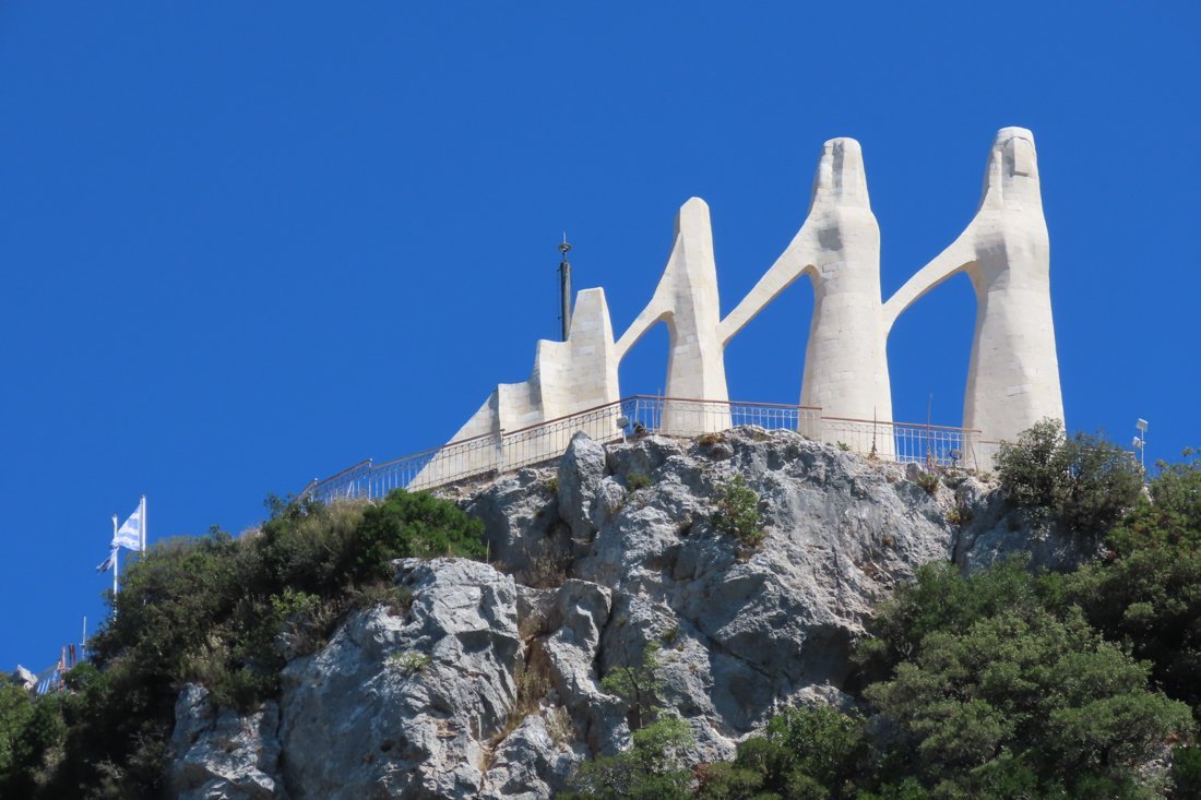 25002700_ep_dance of zalongo monument_25_fw.jpg