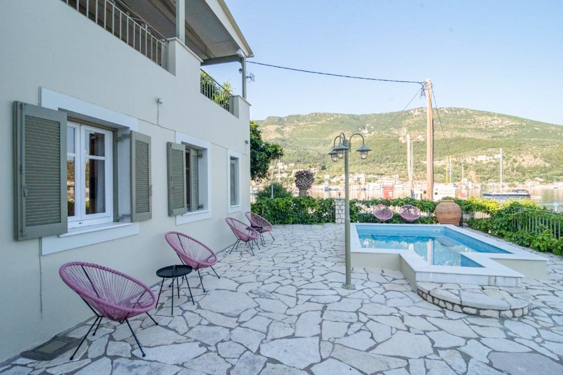 omirikon _ ei (4).jpg