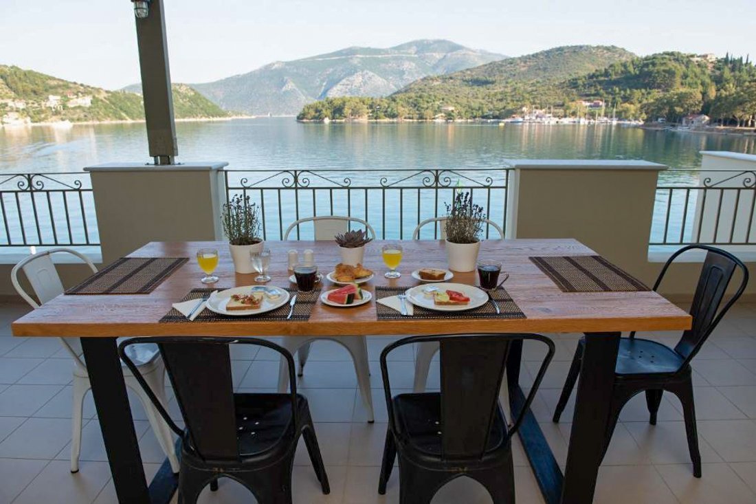 omirikon _ ei (5).jpg