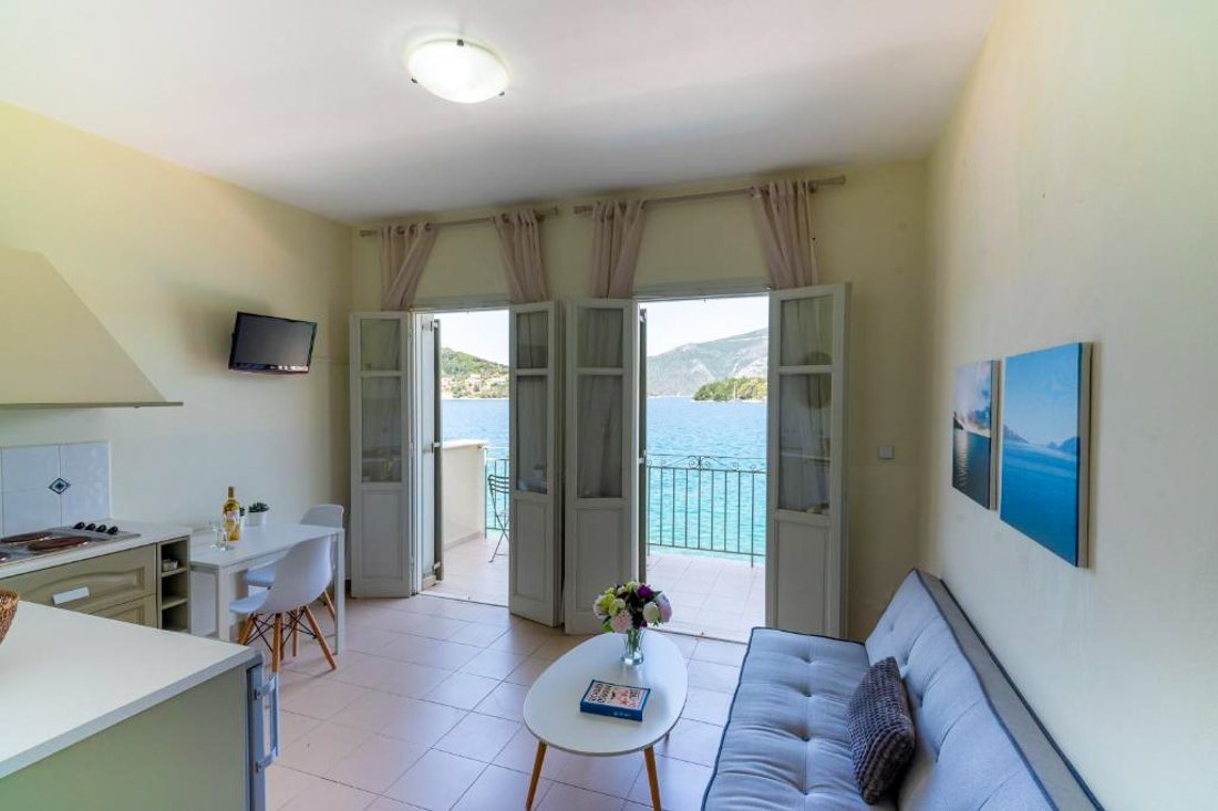 omirikon_1v_ei (2).jpg