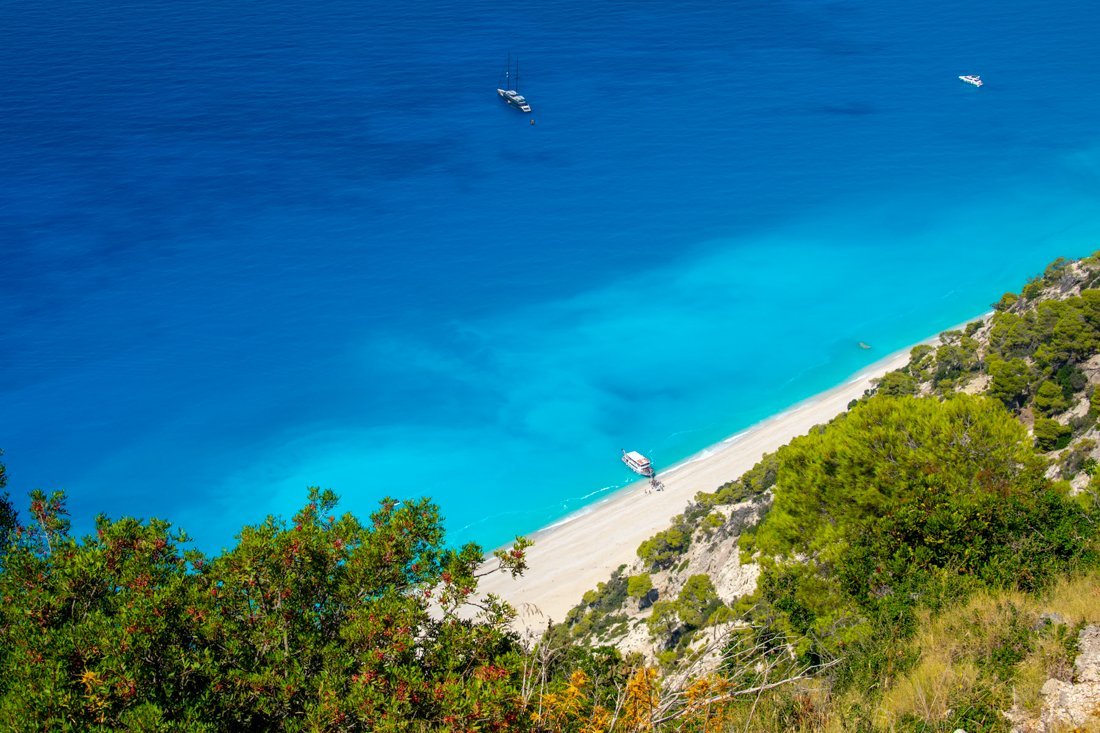 25002783_lf_egkremni beach_25_fw.jpg