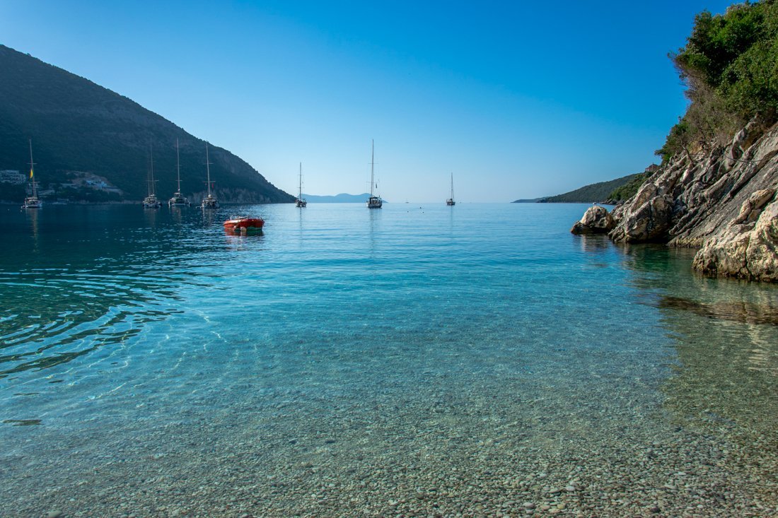 25002783_lf_mikros gialos_25_fw.jpg