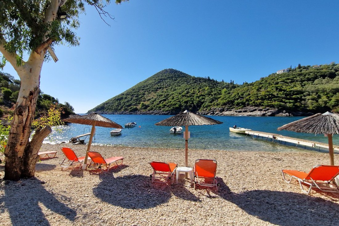 25002629 _it_sarakinikobeach_25_fw.jpg