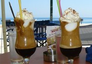 Griekse koffie op het terras