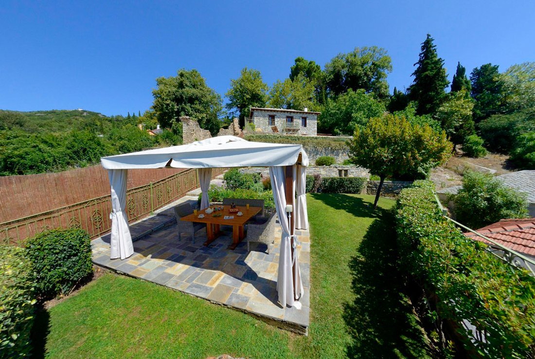 villa ortansia, milies op pilion