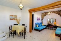 huize mantalena eros in girismata op skyros_4.jpg