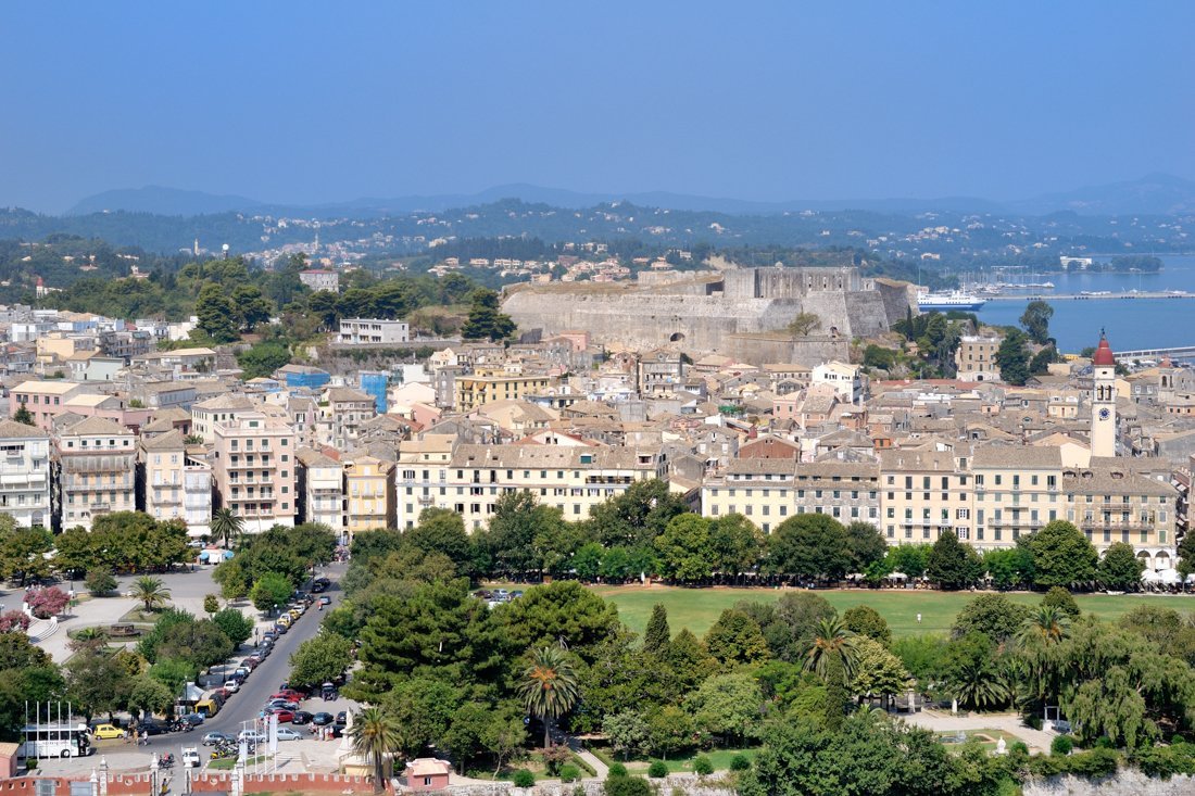 corfu_town_08.jpg