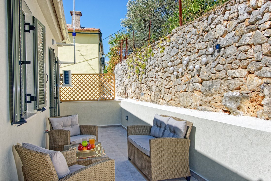 it_aelia_apt2_2-5_25_bk_ei (29).jpg