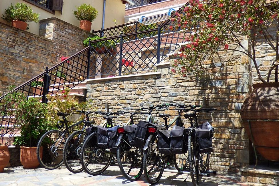 Fietshuur bij Huize Ikosimo op Pilion