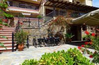 Fietsen bij Huize Ikosimo, Pilion