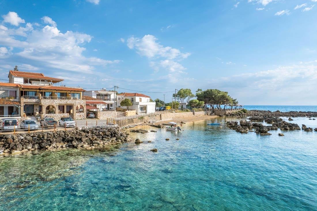 huize halikoura, stoupa in peloponnesos