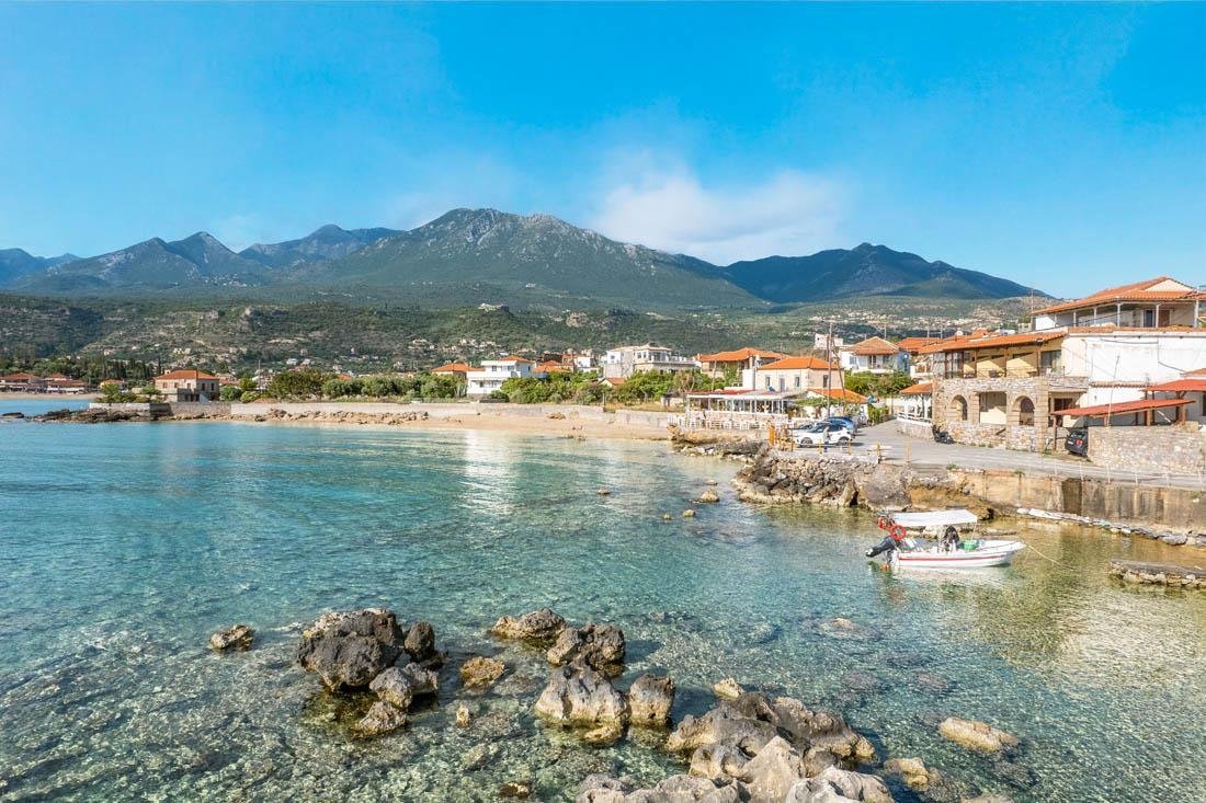 huize halikoura, stoupa in peloponnesos