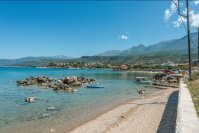 huize halikoura, stoupa in peloponnesos